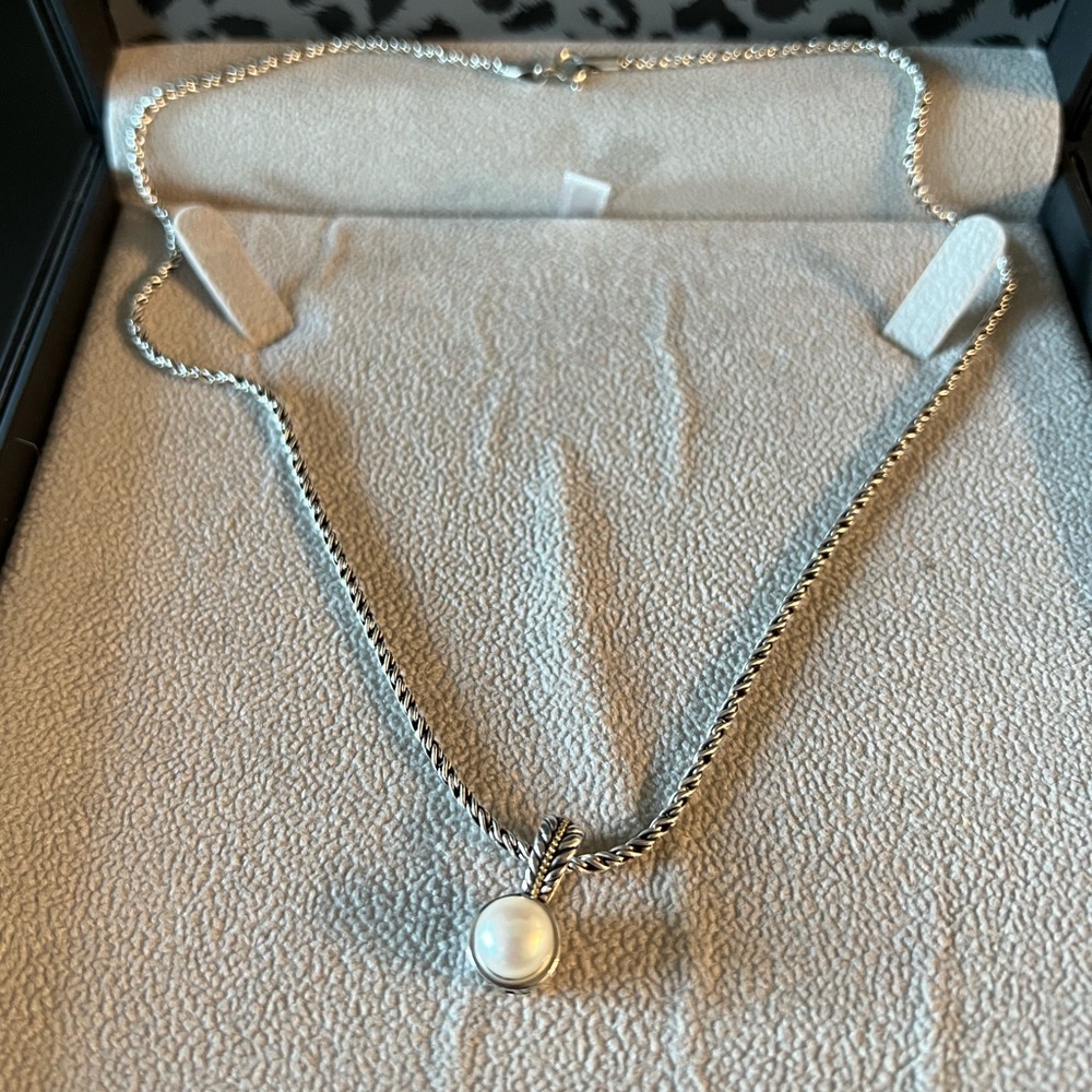 Effy Pearl Pendant & Chain FREE SHIP